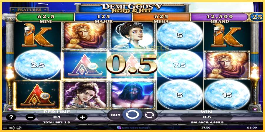 Demi Gods V Hold & Hit акча үчүн оюн машинасы, сүрөт 3