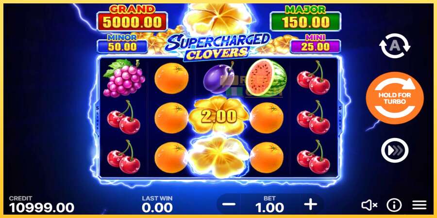 Supercharged Clovers: Hold and Win акча үчүн оюн машинасы, сүрөт 1